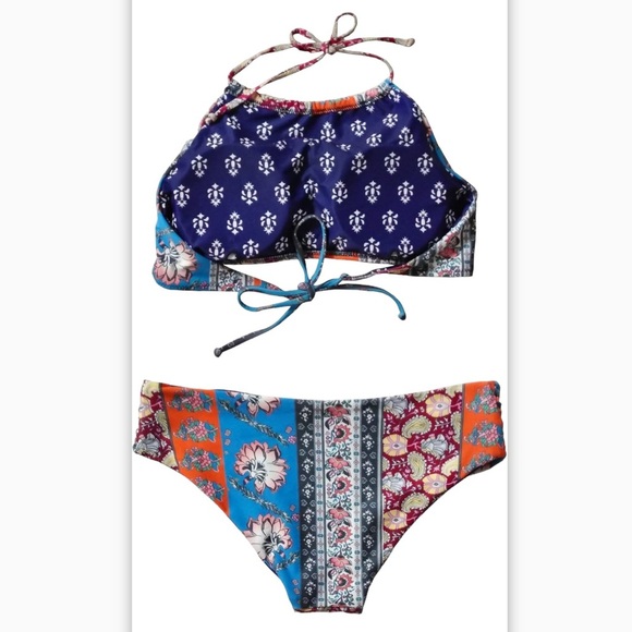 Halter style 2 pc bikini, reversible, women size M. NWOT - Picture 2 of 14